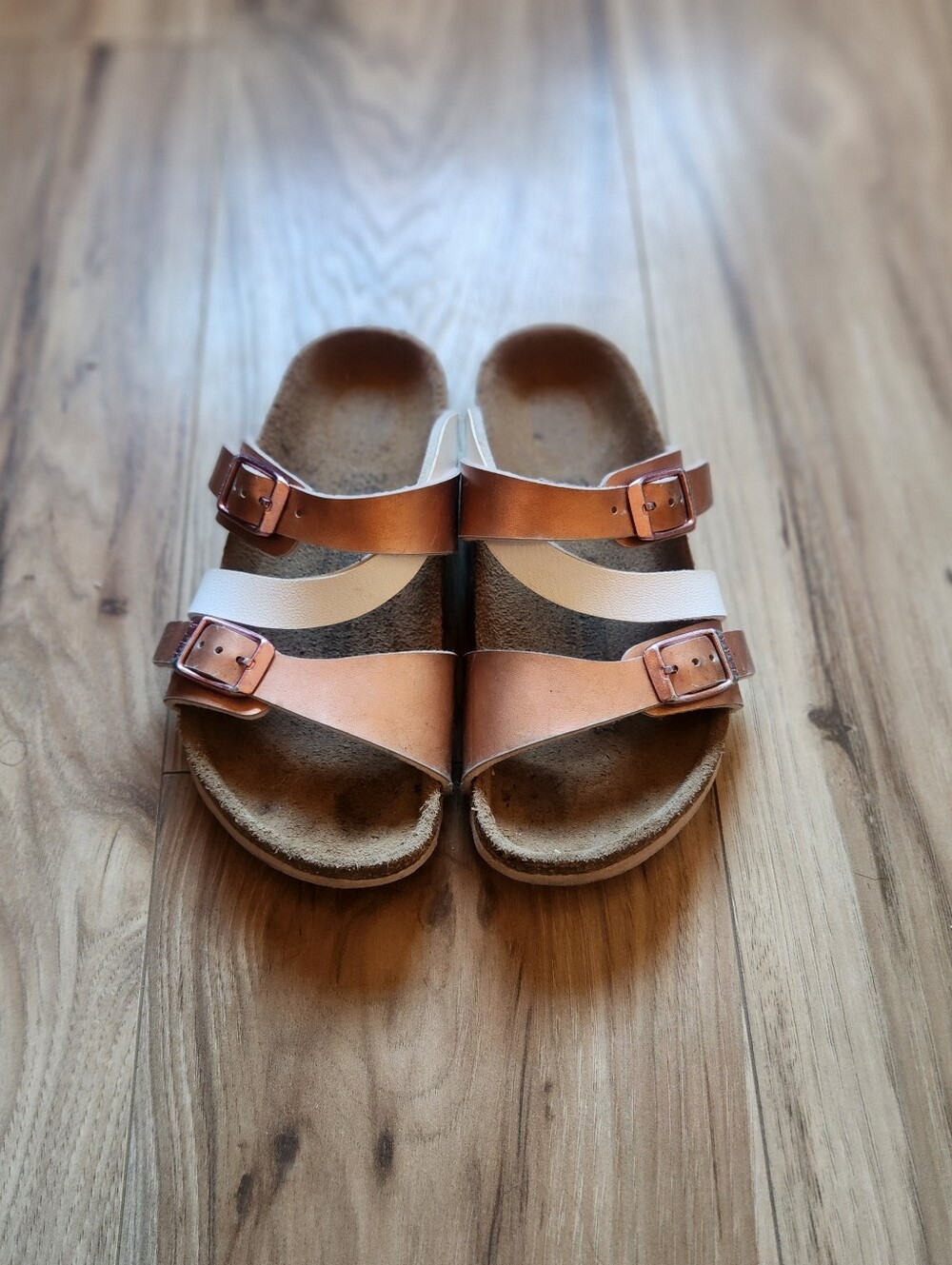 Birkenstock Salina In Rose Gold And White